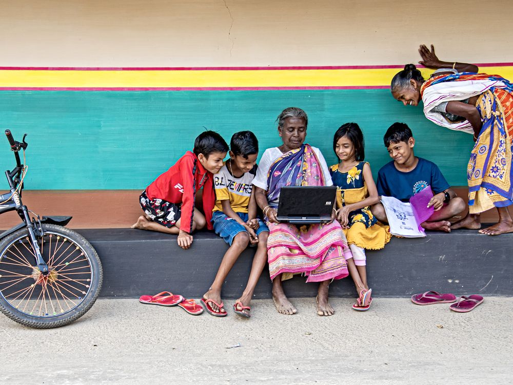 Learning Across Generations | Smithsonian Photo Contest | Smithsonian ...