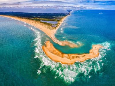 Drone image of Shelly Island