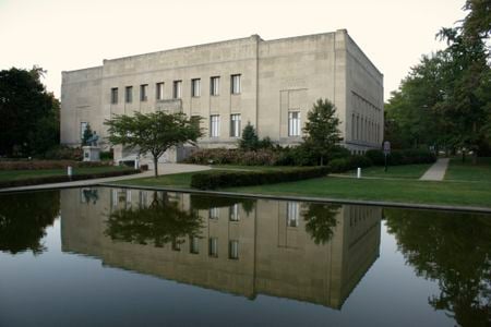 The Everhart Museum in Scranton, Pennsylvania, where prosecutors allege suspects stole Andy Warhol&rsquo;s La Grande Passion and Jackson Pollock&rsquo;s Springs Winter in 2005