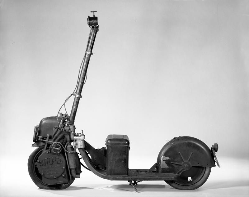 dynamisch Nieuw maanjaar zal ik doen The Motorized Scooter Boom That Hit a Century Before Dockless Scooters |  History| Smithsonian Magazine