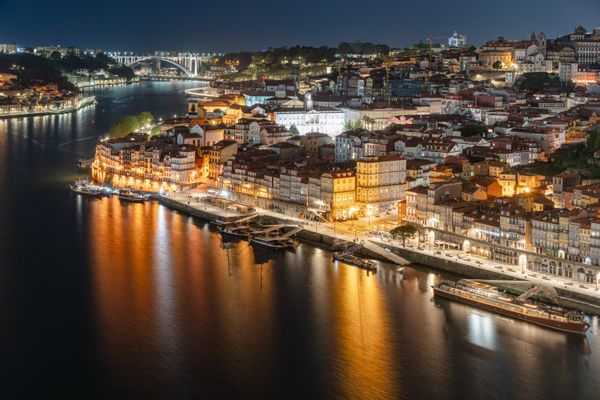 A Night in Porto thumbnail
