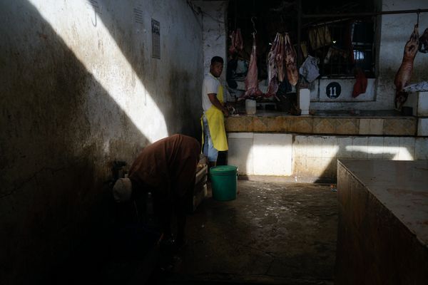 A butcher at Zanzibar thumbnail