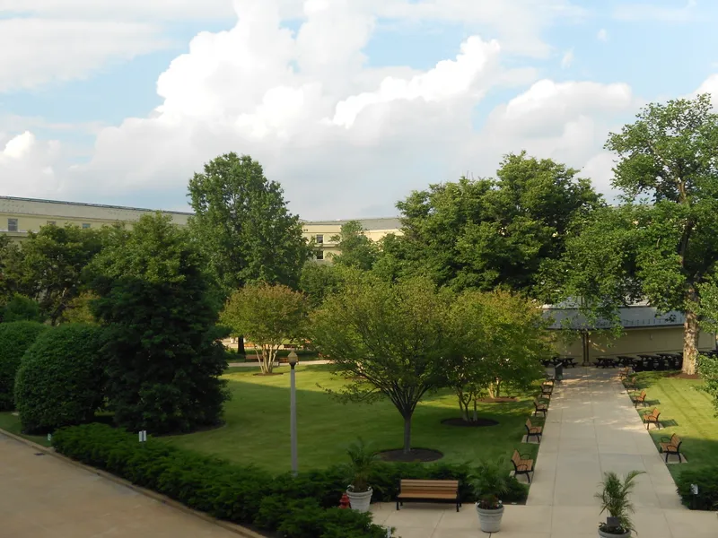 central-courtyard-of-the-pentagon-smithsonian-photo-contest