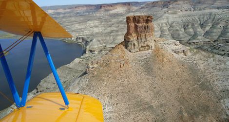 En route to Rock Springs, Wyoming, Matt Quy flew by Pinnacle Rock
