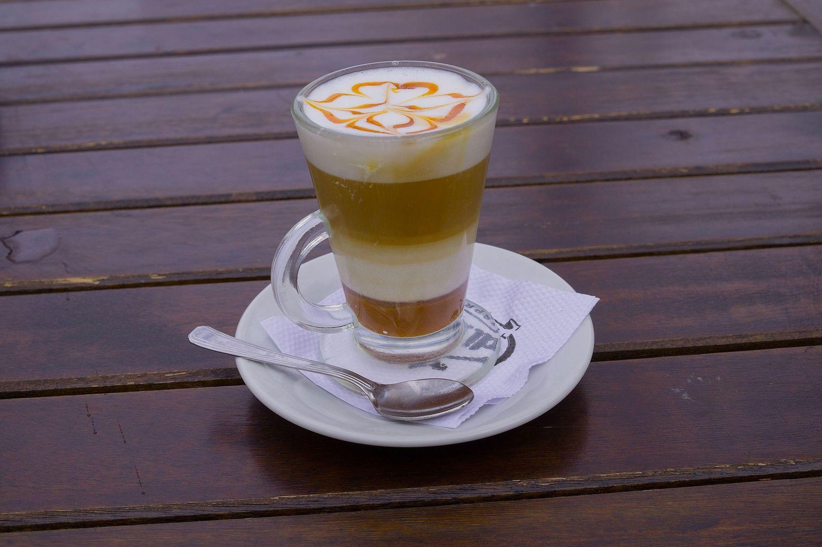 The Physics Behind the Layers in Your Latte, Smart News