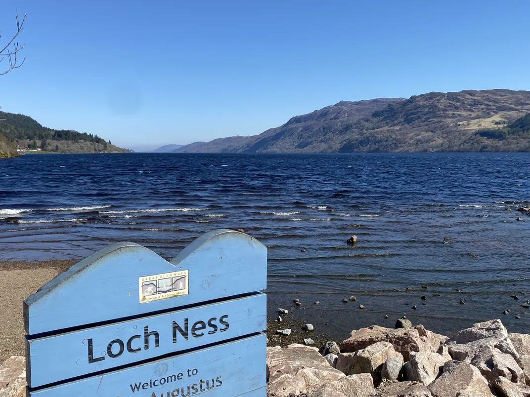 Loch Ness sign