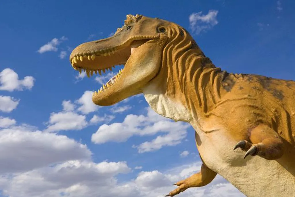 Statue of Tyrannosaurus rex at the Milk River visitor center