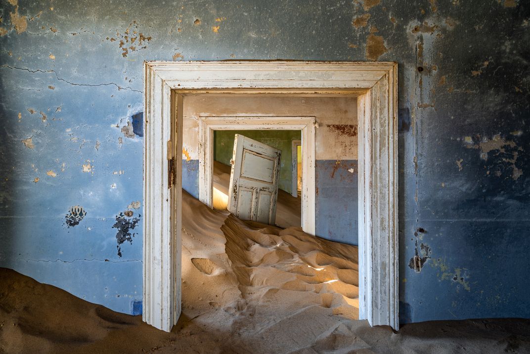 House interior in the ghost town of Kolmanskop