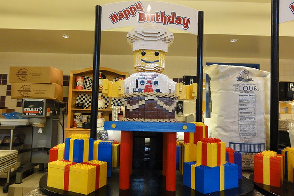 20120810111007lego-birthday.jpg
