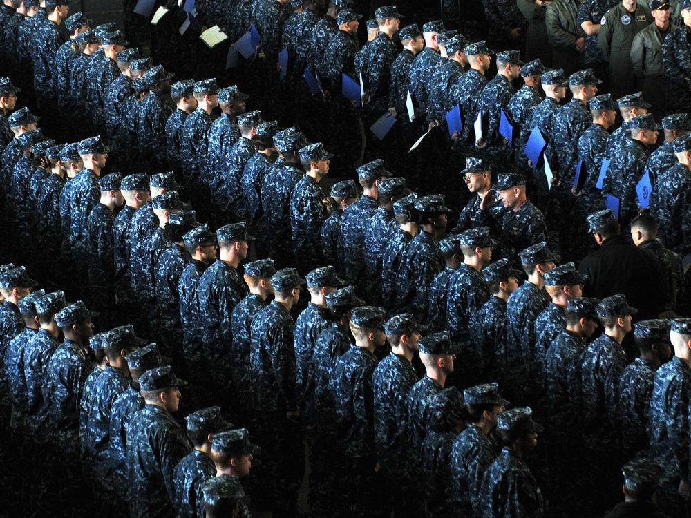 Padres show off new Navy camouflage jerseys 