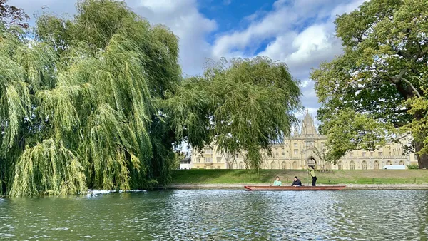 Punting in River Cam thumbnail