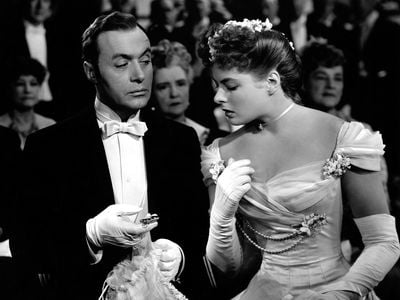 Charles Boyer and Ingrid Bergman in Gaslight, a film adaptation of the 1938 play&nbsp;Gas Light