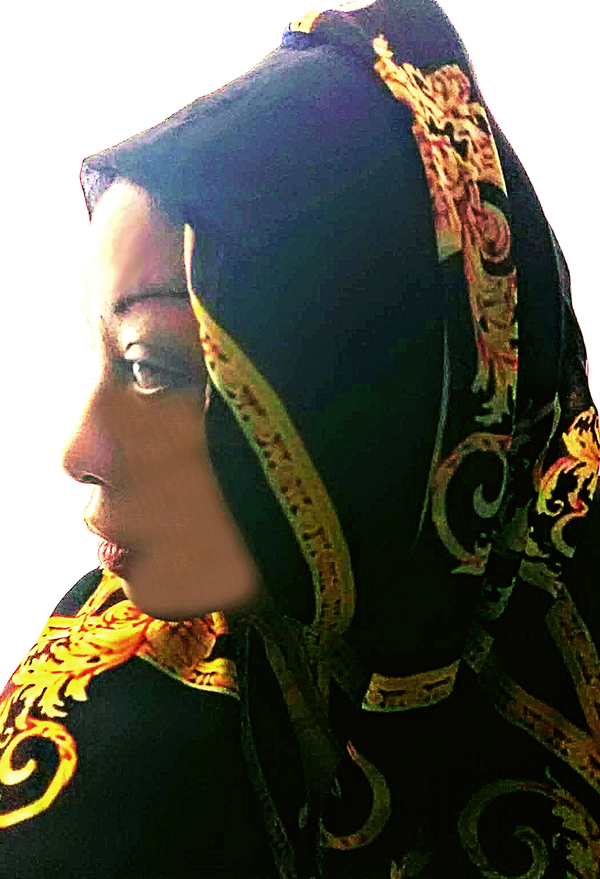 The Photographer Wears Versace thumbnail