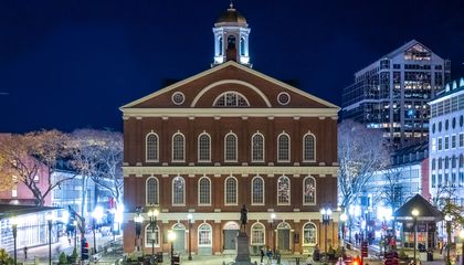 Why Faneuil Hall Is the Perfect Metaphor for the American Revolution's Complicated Definition o image