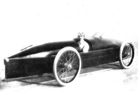 Fred Marriott in his modified Stanley Steamer, the Rocket, shortly before he broke the land-speed record. 