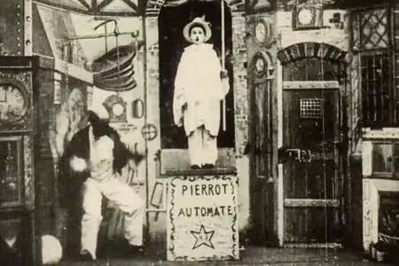 A still from&nbsp;&ldquo;Gugusse and the Automaton&rdquo;&nbsp;showing the magician and his robot, Pierrot