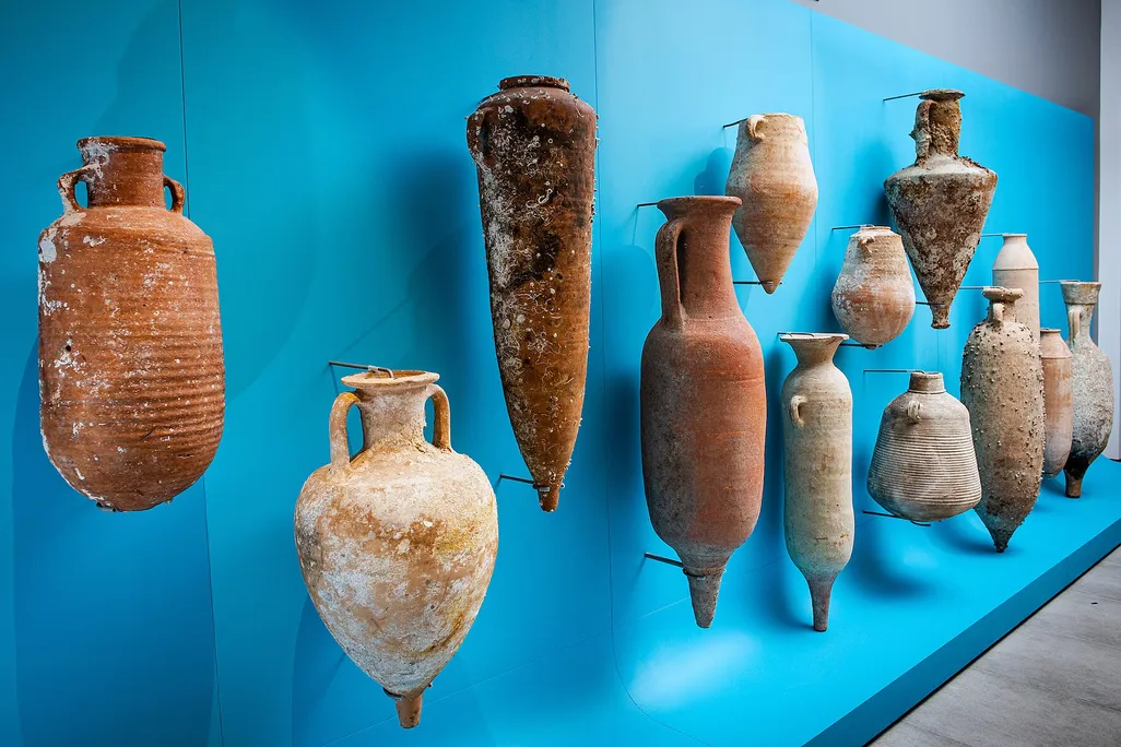 amphorae