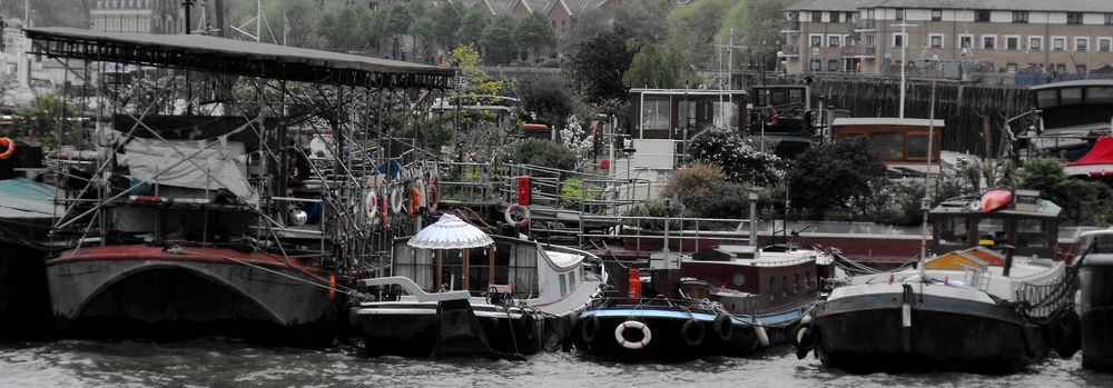 Thames Houseboats