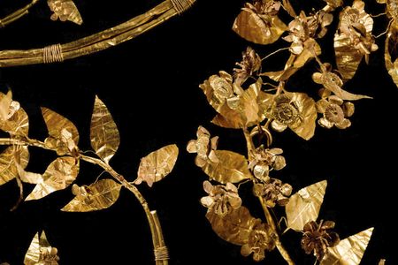 This gold wreath thought to be from Corinth, Greece, dates to the&nbsp;third to second century B.C.E.