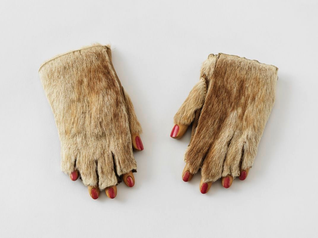 Meret Oppenheim, Fur Gloves, 1936/1984