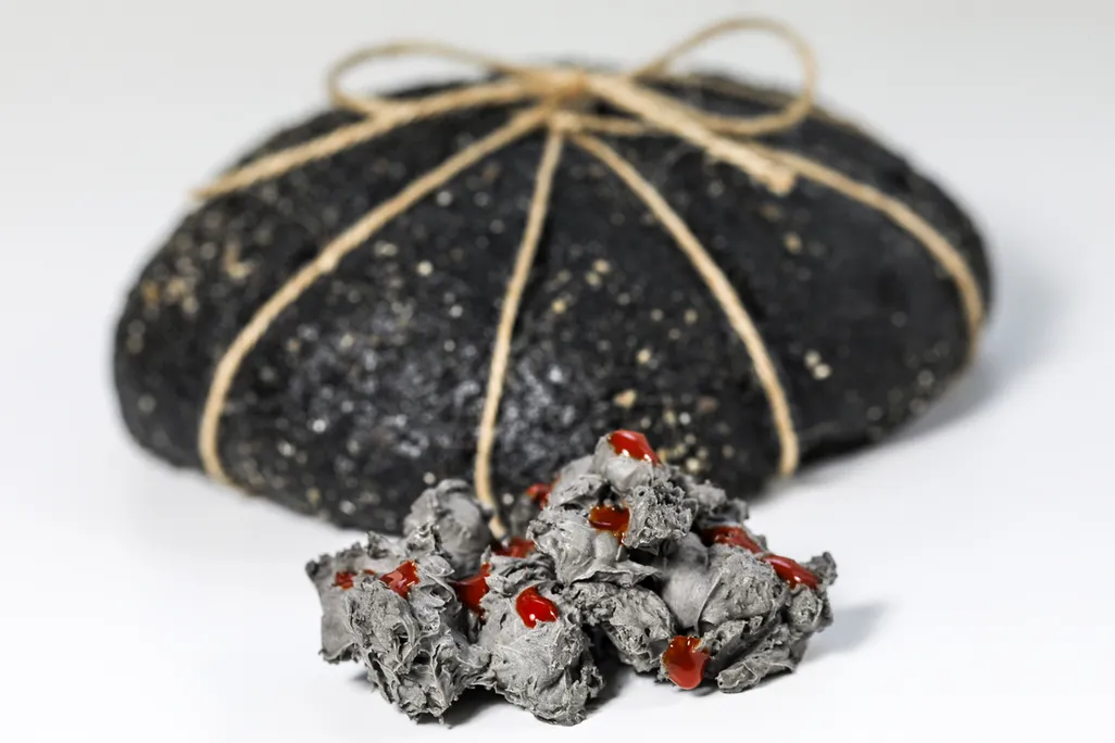Carbonized bread with Bay of Naples butter
