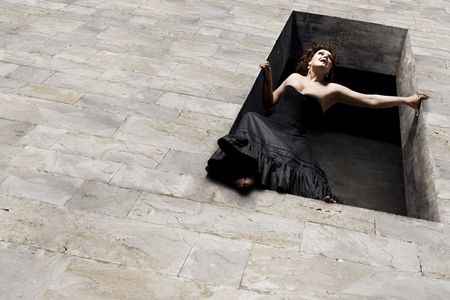 Karita Mattila as Tosca ready to jump to her death in Puccini's perennial favorite that opened the 2009-2010 Met HD Season

