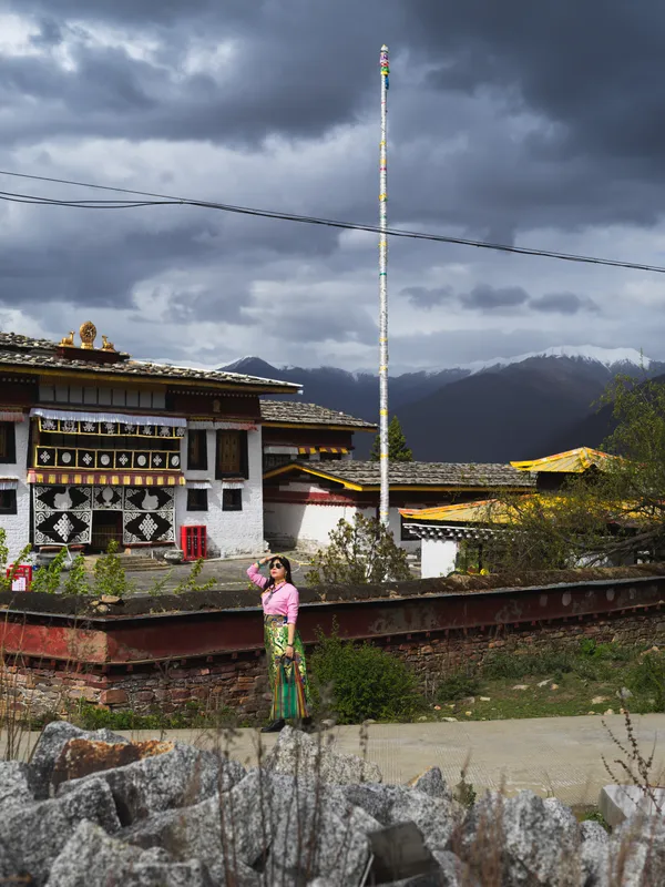 CORAL, MON AMOUR (Wind of Yarlung Tsangpo), No. 11 thumbnail
