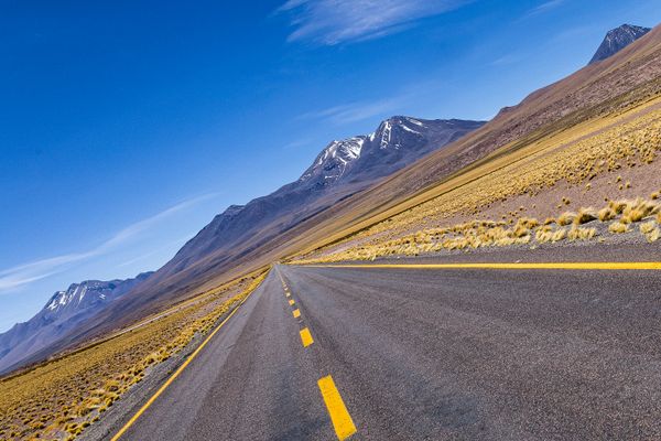 Road in the Atacama Desert thumbnail