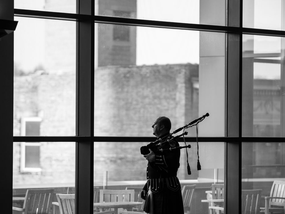 solo-bagpiper-reflects-on-a-loss-smithsonian-photo-contest-smithsonian-magazine