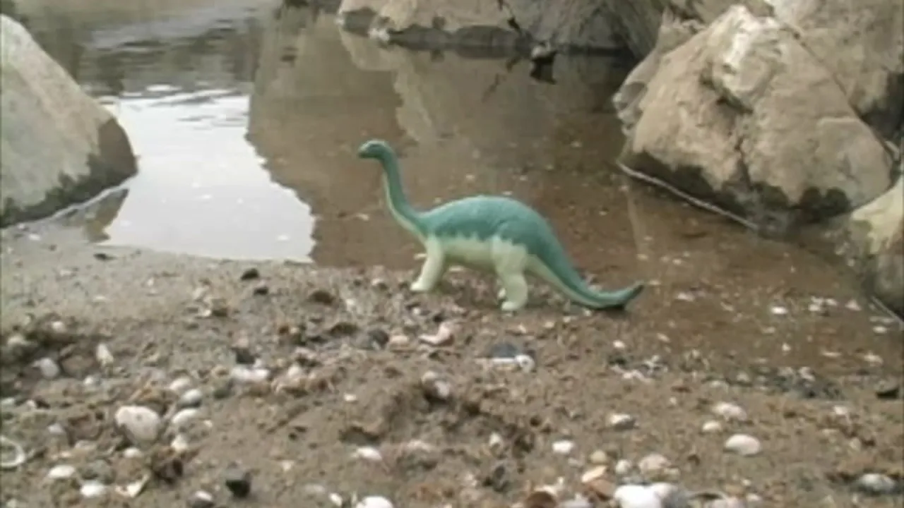Preview thumbnail for Dinosaur Tracking