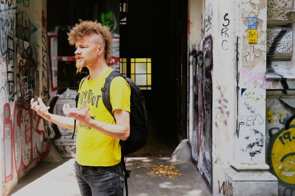 Tourist Guide Berlin thumbnail