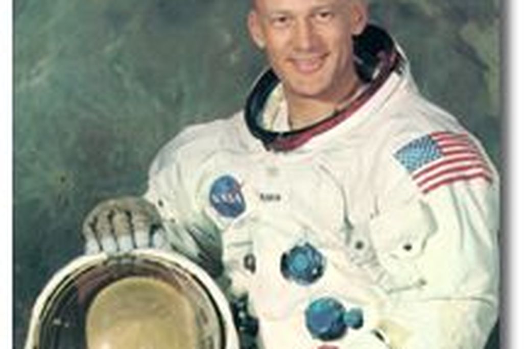 20110520102328aldrin.jpg