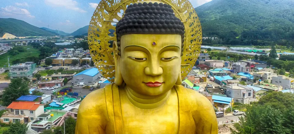  Large buddha statue at Hongbeopsa Temple, Busan, South Korea 