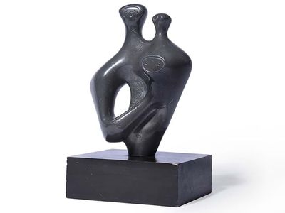 The&nbsp;lead figurine&nbsp;sat on a fireplace mantel in a farmhouse for years before experts authenticated the piece&nbsp;as a rare Henry Moore sculpture.

