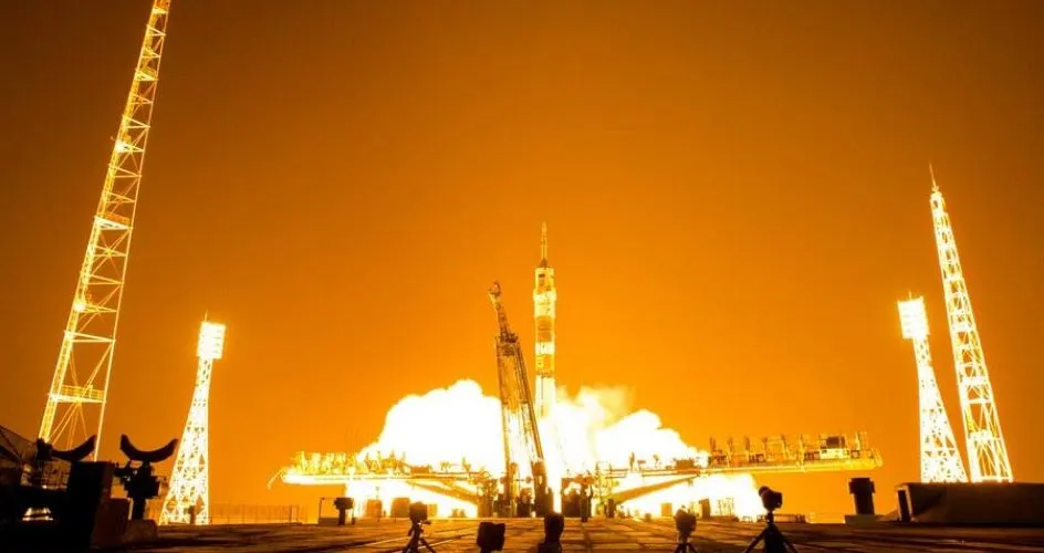 soyuz_night_launch.jpg__1072x500_q85_crop_upscale.jpg