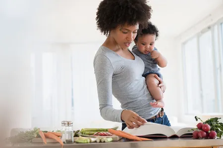 Whether they are left- or right-handed, mothers tend to carry their babies on the left side of their bodies.