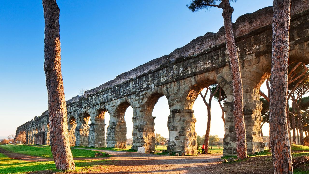 Ancient Roman Roads And Aqueducts
