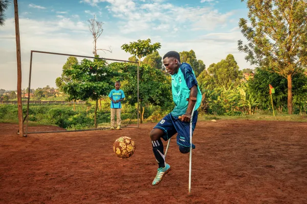 Shafik, an amputee football player from Uganda thumbnail