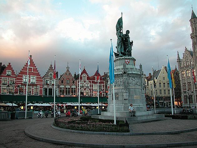 Bruges market square