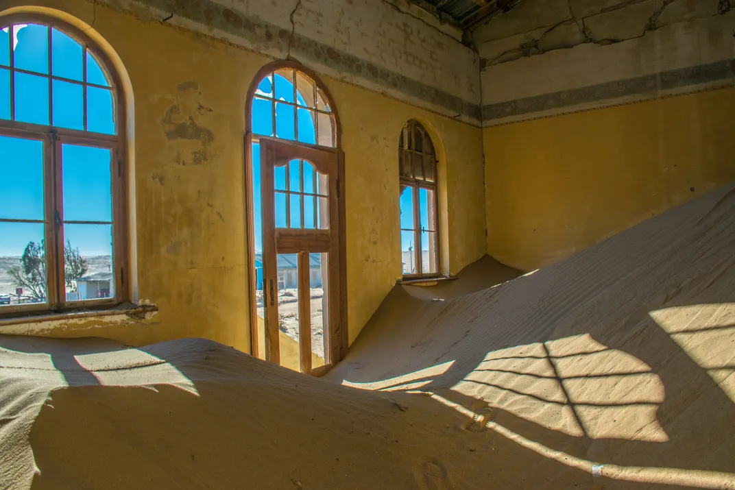 House interior in the ghost town of Kolmanskop