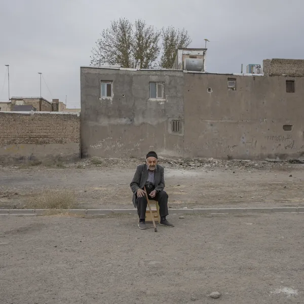 lonely old man thumbnail