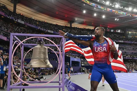 American sprinter Noah Lyles rang the Paris 2024 bell after winning the men&#39;s 100-meter final.