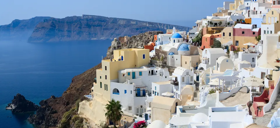  View from cliff-top Oia on Santorini 