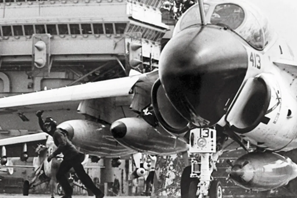 Jet_A6_Flash_AM09.jpg