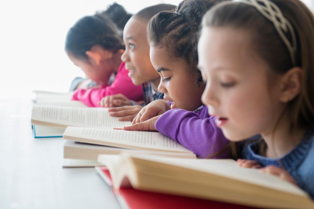 kids reading in school