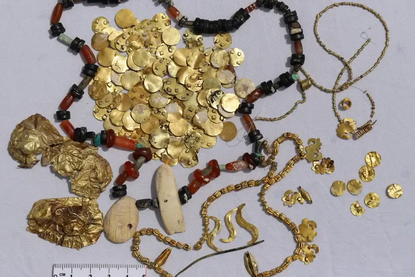 gold coins, jewelry and other artifacts
