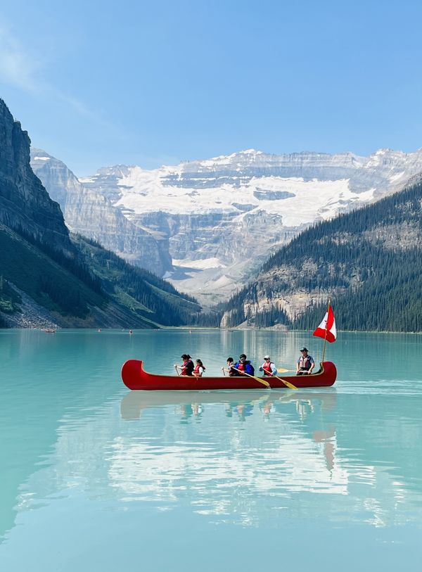 Canoe ride on Lake Louise thumbnail