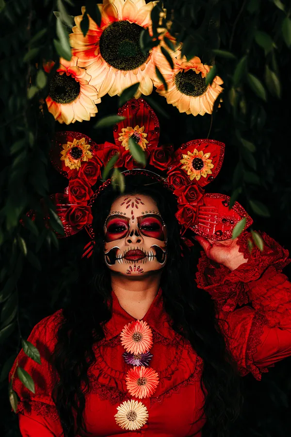 "Luz en la Oscuridad" (Light in the Darkness) thumbnail