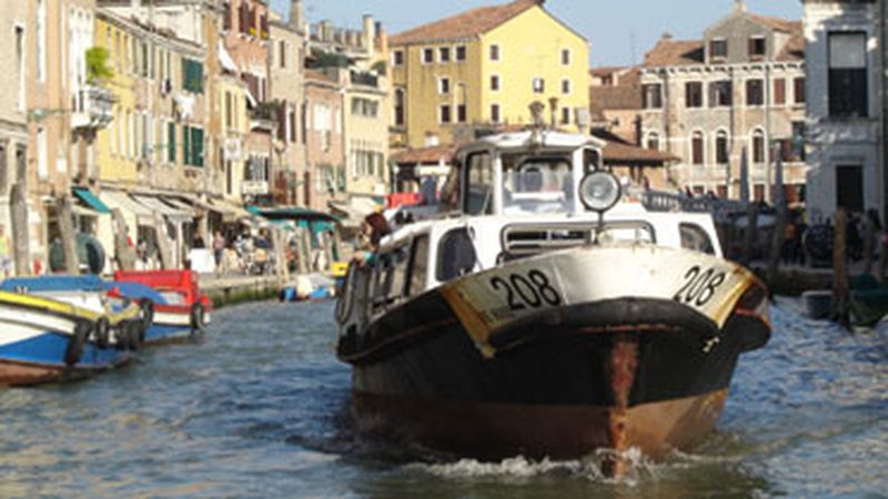 Venice vaporetto (water-bus) route map
