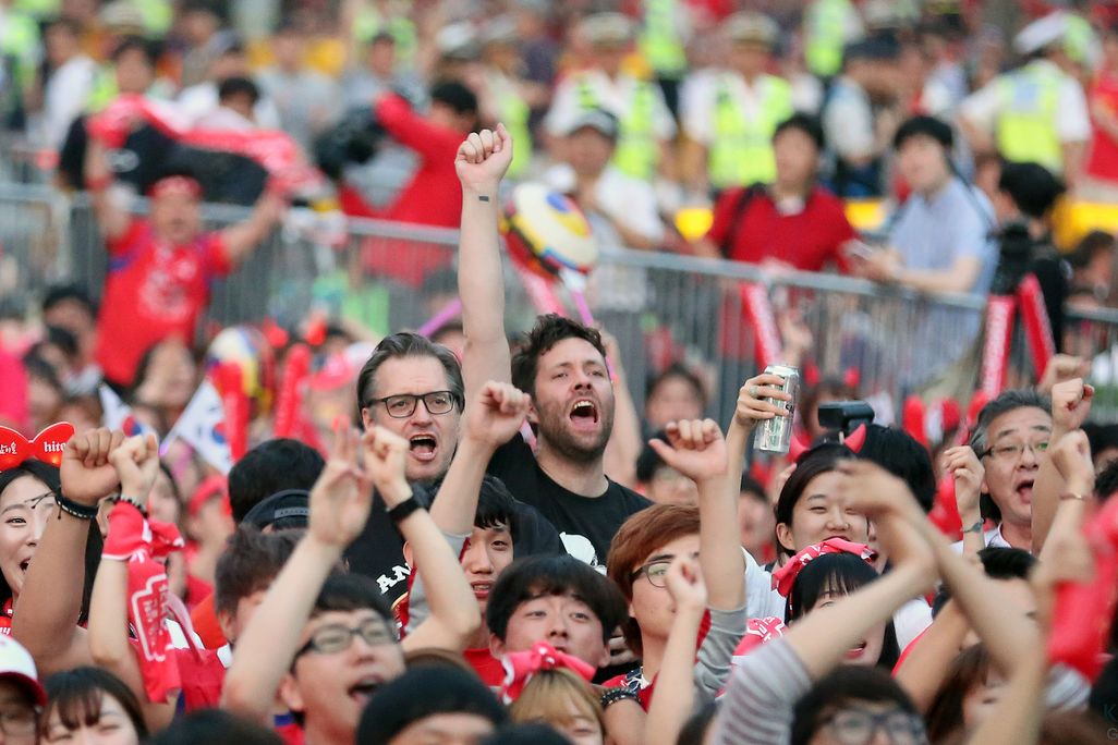 Fans cheering